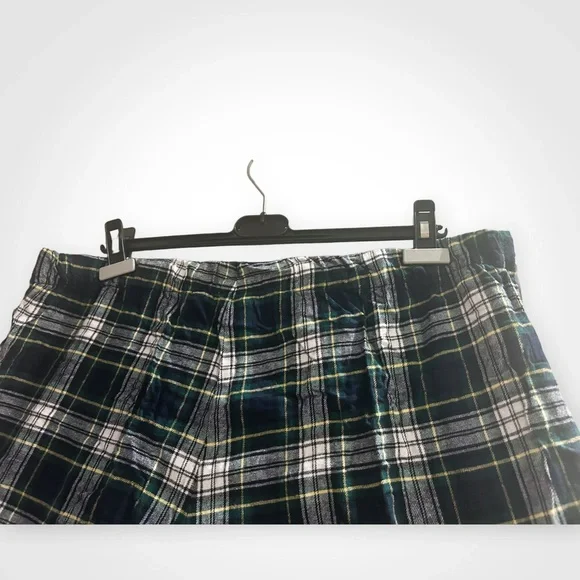 ⬇️🇨🇦👌*EUC* KNIX | XL | Green plaid flannel PJ shorts - elastic waistband - Picture 10 of 16